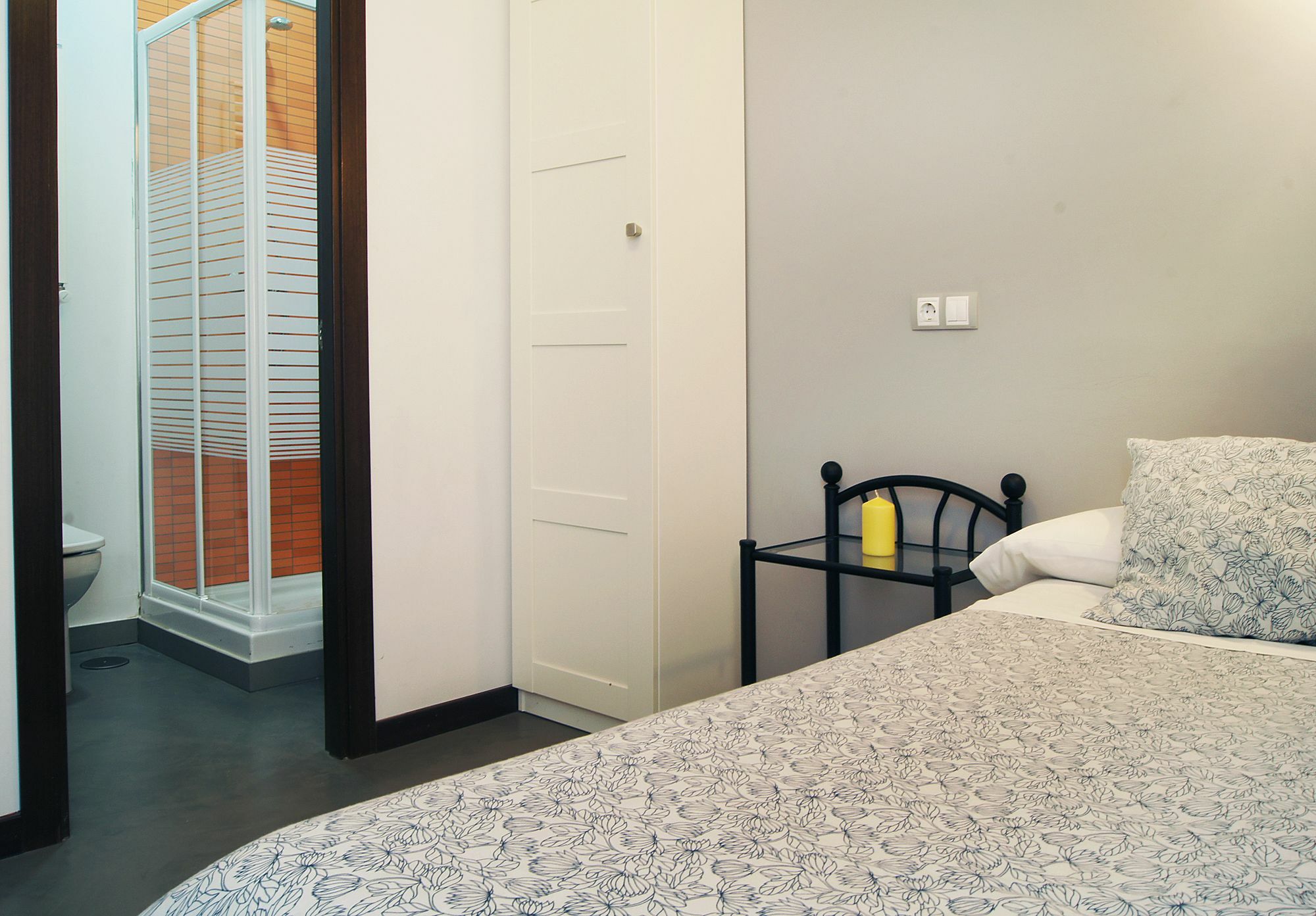 Hostal Cibeles Мадрид Экстерьер фото