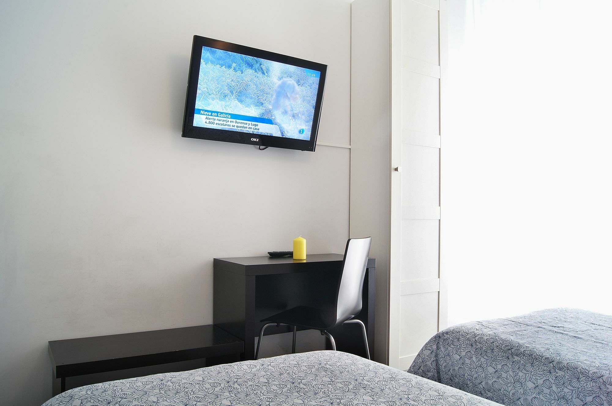 Hostal Cibeles Мадрид Экстерьер фото